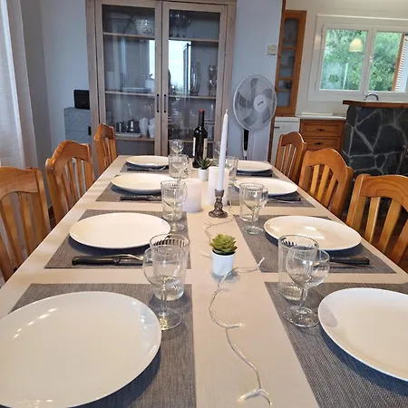 Casa Roure-4br-piscina Privada-bbq-vistas Mar-ping Pong Sant Cebria de Vallalta