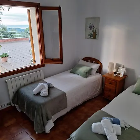 Holiday home Casa Roure-4br-piscina Privada-bbq-vistas Mar-ping Pong
