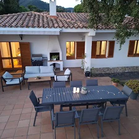 Casa Roure-4br-piscina Privada-bbq-vistas Mar-ping Pong Holiday home *